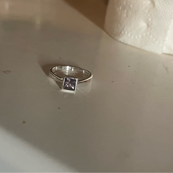 925 sterling silver ring with amethyst stone - Picture 1 of 4